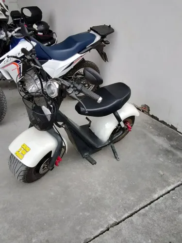 Moto elétrica TUE SCOOTER ELETRICA