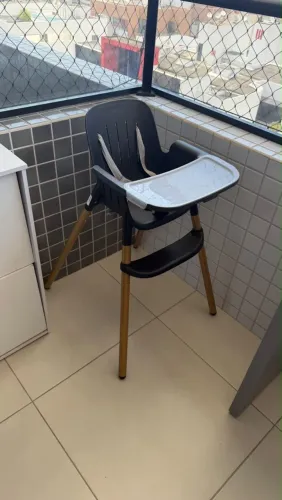 Cadeirinha de alimentação 