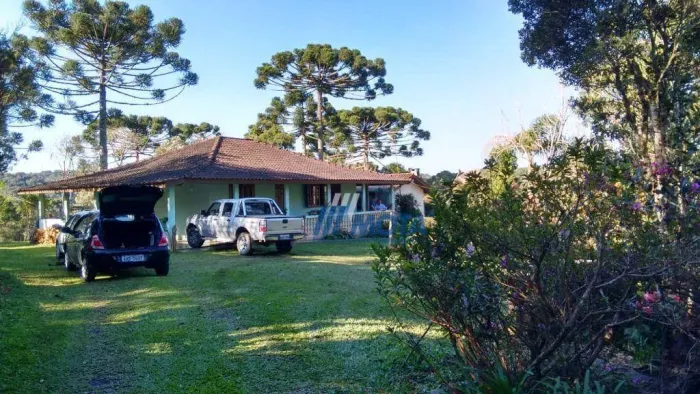 Chácara à Venda em Borda do Campo São José dos Pinhais R$ 990.000,00
