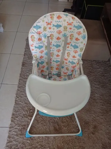 CADEIRINHA DE ALIMENTAÇÃO
