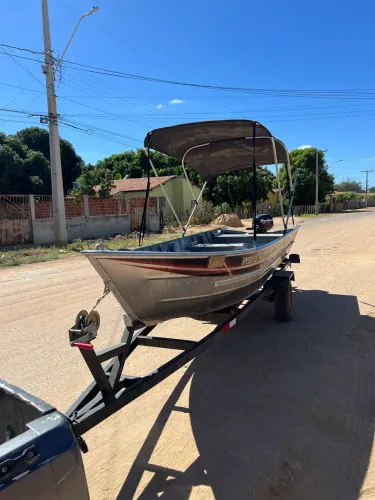 Vende-se Barco