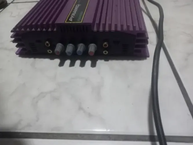 Módulo 4 canais com pré e fonte de energia