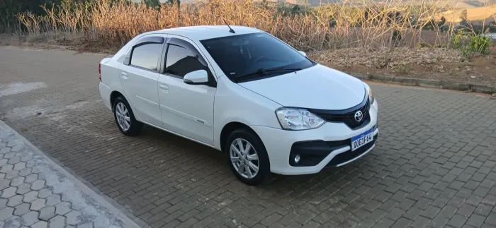 Toyota Etios X Plus Sedan 1.5 Flex 16V 4P Aut. 2019