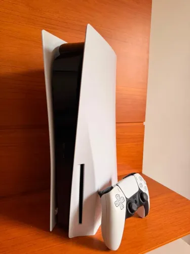 PS5 FAT 825GB - MUITO NOVO. - MÍDIA DIGITAL E FÍSICA