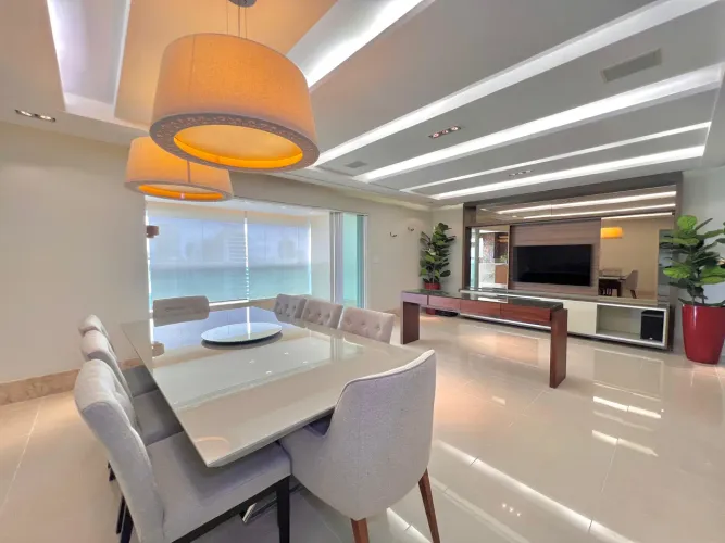 Apartamento à venda no Ed.Vitrine-Umari com 3 suítes.