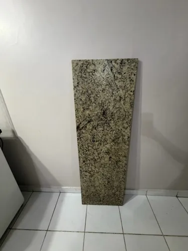 Vendo Mármore Amarelo Ornamental por R$:300