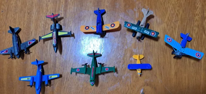 LOTE - KINDER OVO AVIÕES MINIATURA COLECIONÁVEIS VINTAGE RAROS