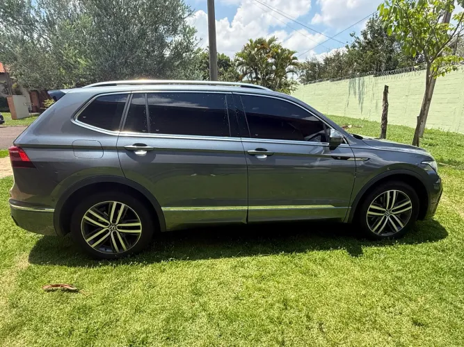 Volkswagen Tiguan Allspac R-line 300 TSI 2.0 2024