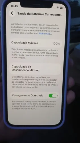 Vendo um celular Iphone 12  128g  semi novo bateria 100?\? sem nenhum arranhão muito top !