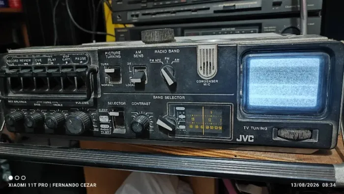 JVC 3060 - Radio - TV- Cassete