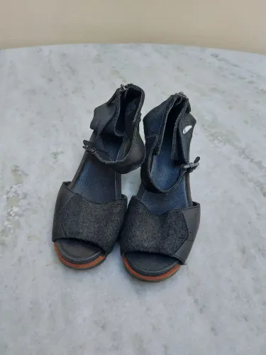 Sandalia tamanho 38-39