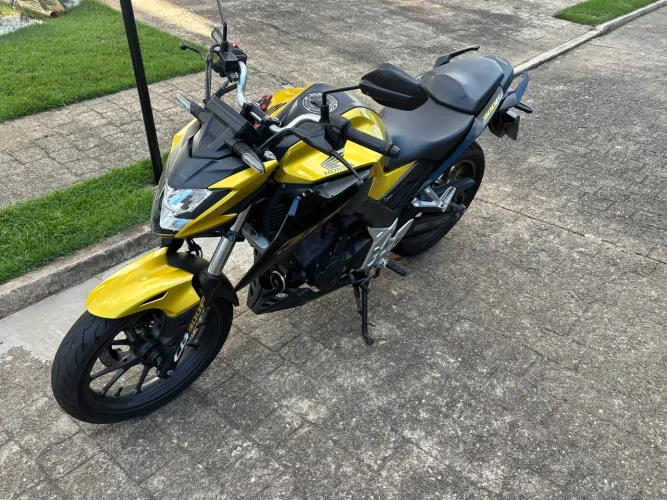 CB 300F twister - Moto novíssima