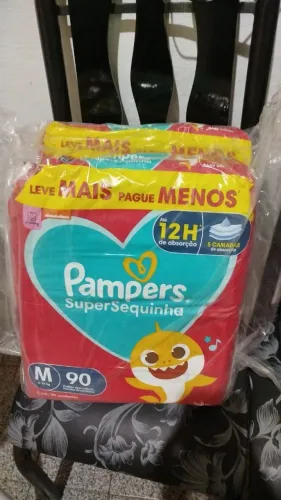 Kit Fralda descartável Pampers Super SEC M