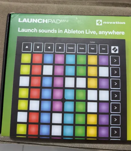 Sample Launchpad mini novation mk3