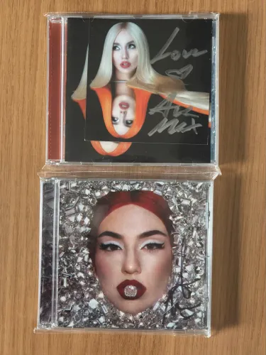 Combo CDs Ava Max Autografados - Heaven & Hell, Diamonds & Dancefloor
