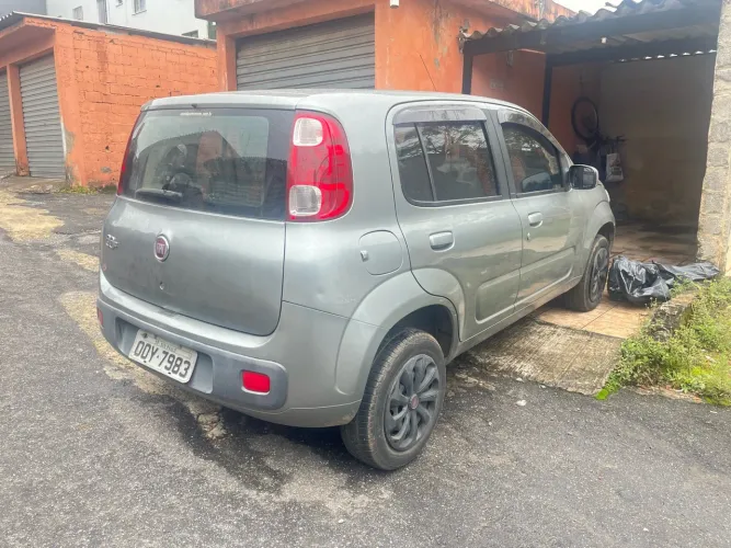 Fiat Uno Vivace 1.0 EVO Fire Flex 8V 3P 2013