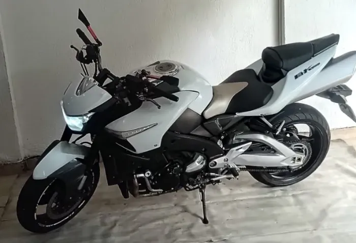 SUZUKI   B-KING  Naked 2012