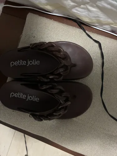 Sandália Petite Jolie original