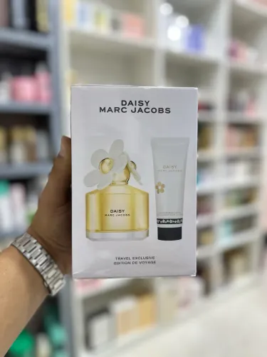 Kit Coffret Marc Jacobs Perfume Daisy Eau de Toilette 100ml