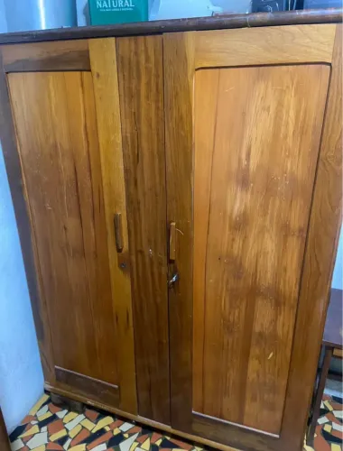 Armário 2 portas grandes estilo retrô
