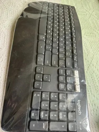 Logitech K850 - Mac e Win Sem Fio [Negocio]