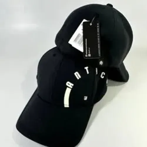 BONÉ GLOW PRETO (FECHADO)