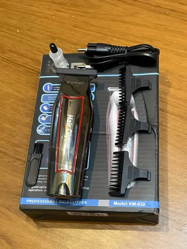 Vende máquina de acabamento kemei (lacrada)