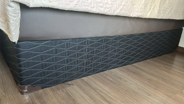 BOX CAMA SOLTEIRO - PRATICAMENTE NOVO