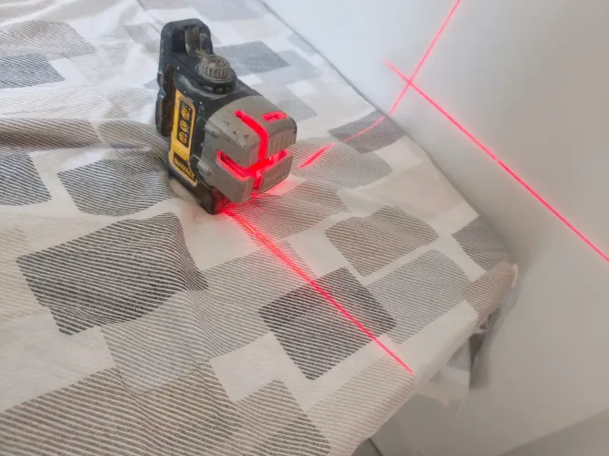 Título: Nível Laser Autonivelante DeWalt DW089K Original