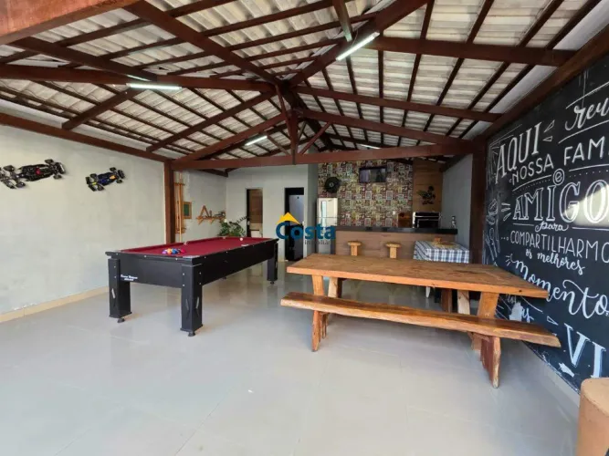 Casa à venda com quintal no bairro Niteroi em Betim
