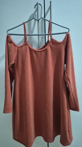Vendo um Vestido