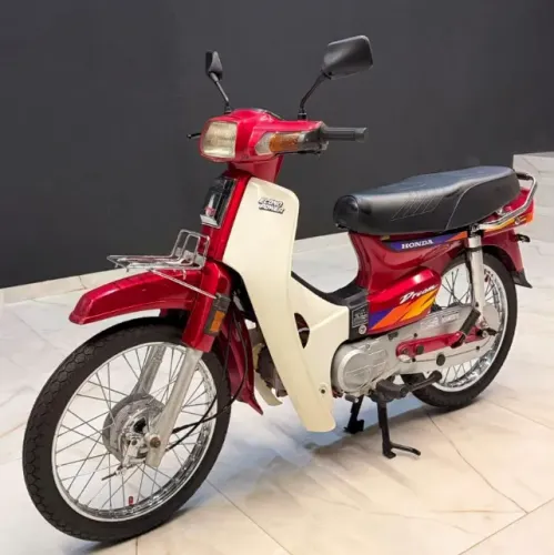 HONDA C100 DREAM