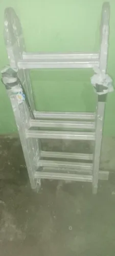 Escada multi uso com 8 degraus