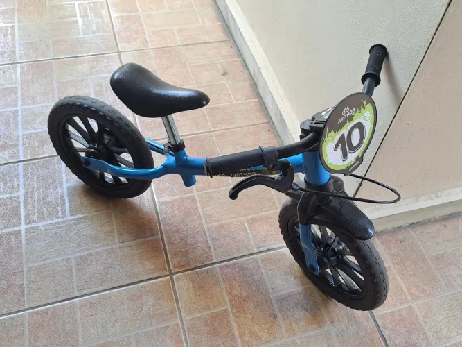 Bicicleta sem pedal novinha
