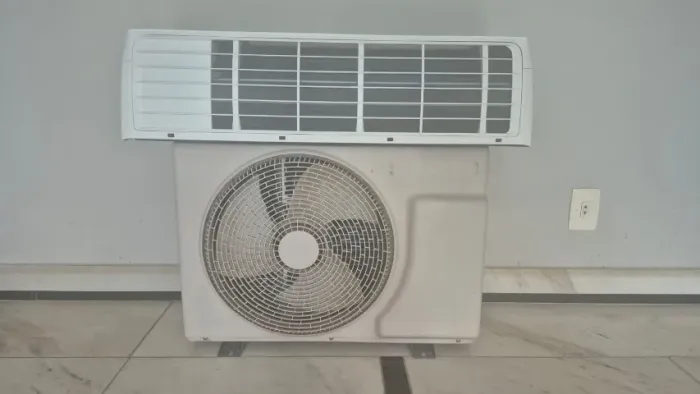 Ar Condicionado Samsung Inverter 9000 BTUs Quente e Frio Econômico