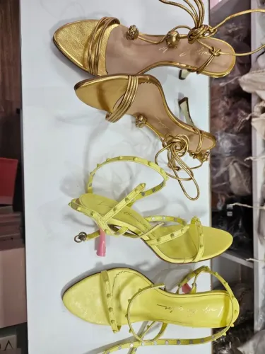 SANDALIAS LUIZA BARCELOS NA PROMOÇÃO