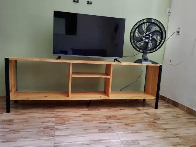 Rack para TV e Som 