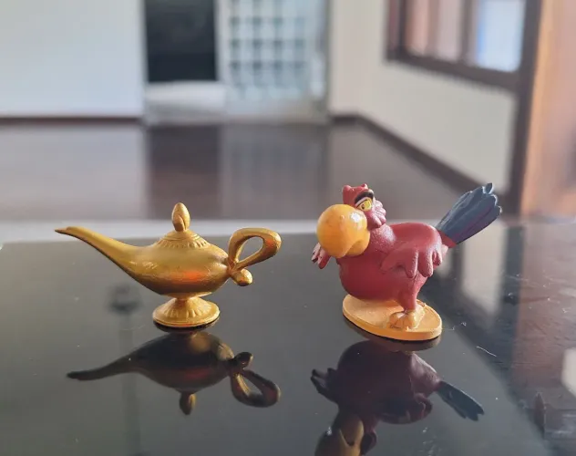 Miniaturas Disney- Aladdim - Lâmpada e Iago