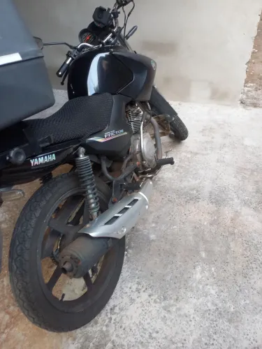 Moto ybr factor