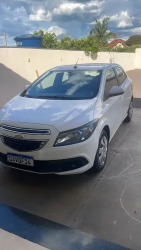 Chevrolet Onix Hatch LT 1.4 8V Flex Power Aut. 4P 2016