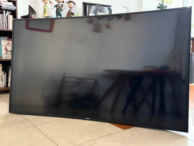 TV Samsung 55 polegadas para retirada de peças