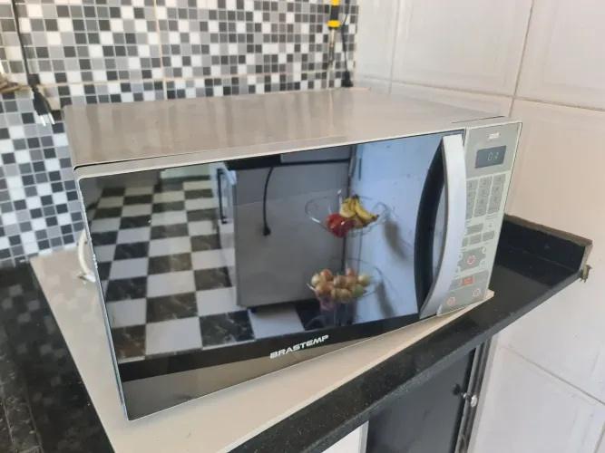 Micro-ondas Brastemp inox 