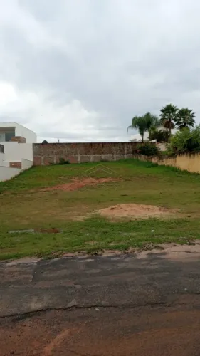 Terreno Condomínio em Botucatu