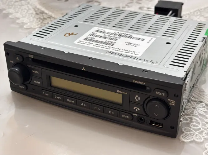 Rádio cd player Clarion GM Bluetooth USB 