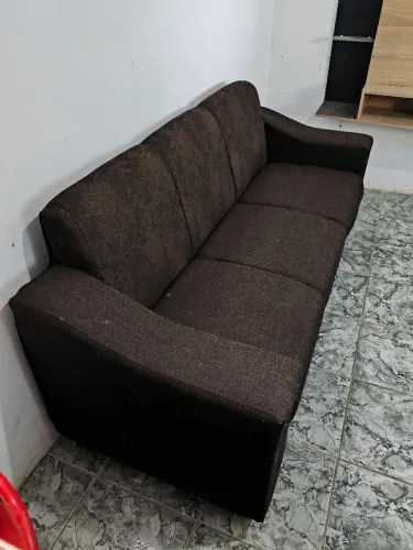 Sofá tecido 3 lugares 