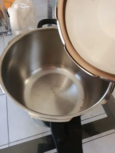 Panela de Pressão toda de Inox 6L