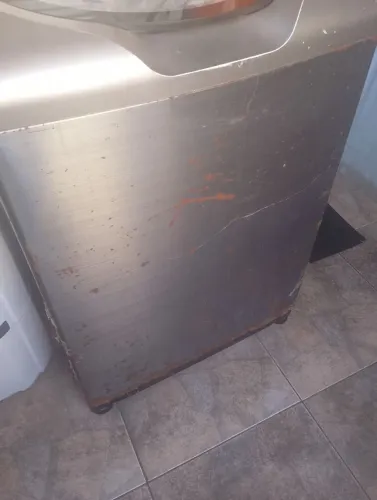 Maquina de lavar 15kg semi nova no precinho. Chama no chat os interessados