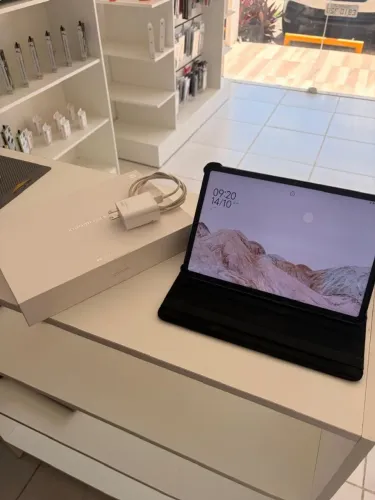 Tablet xiaomi PAD 6 com capa protetora e película