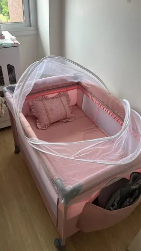 Berço portátil rosa 0 a 15kg