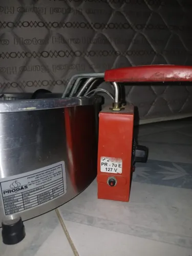 TACHO/FRITADEIRA ELETRICA 7 LITROS SEMINOVA PROGÁS 127V
